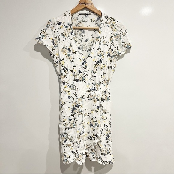 Abercrombie & Fitch Floral Wrap Mini Dress - Picture 2 of 6